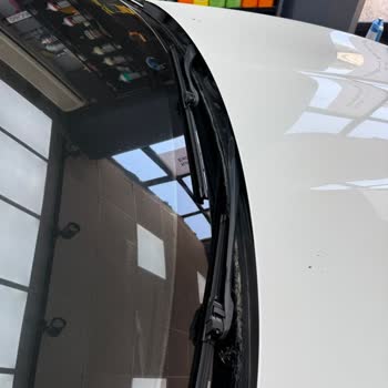 Ön Cam Fitilindeki Deformasyon Nedeniyle Ücretsiz Değişim Talebi