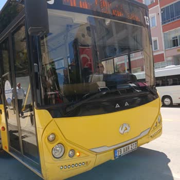 Otobüs Şoförünün Yaşlı Ve Engelli Yolcuya Saygısız Davranışı