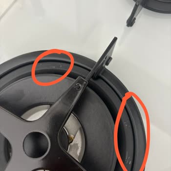 Yeni Ankastre Setimde Çatlak Ve Çizikler Var, Tam Değişim Talep Ediyorum