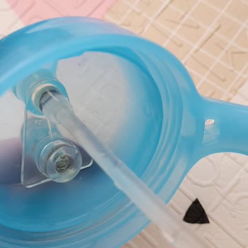 Küflenen Pipet Ve İlgisiz Müşteri Hizmeti: Bebek Sağlığı Tehlikede!