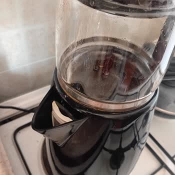 Philips Çay Makinesinde Marka Yazısı İkinci Kullanımda Silindi