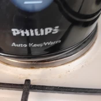 Philips Çay Makinesinde Marka Yazısı İkinci Kullanımda Silindi