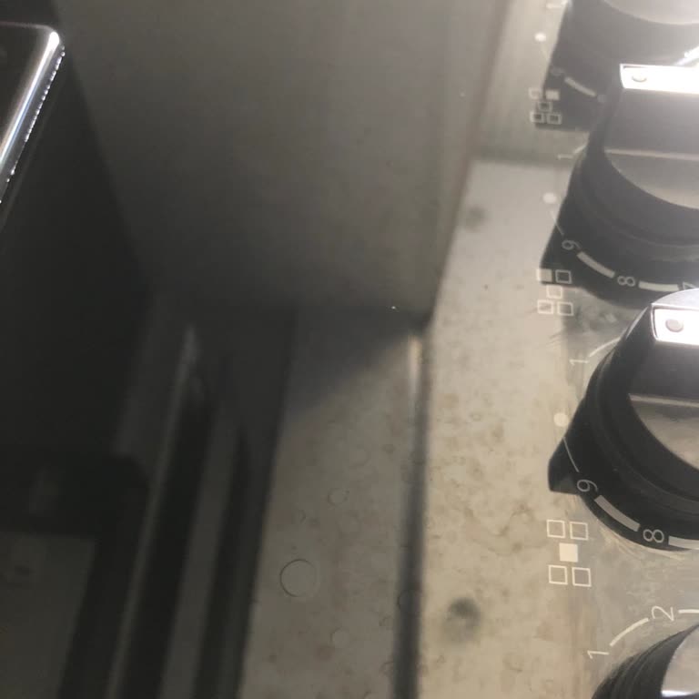 Bitkisel Temizleyici Ankastre Ocağımı Zarar Verdi