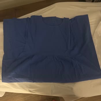 Yanlış Ürün Gönderimi: Takım Yerine Elbise Teslim Edildi