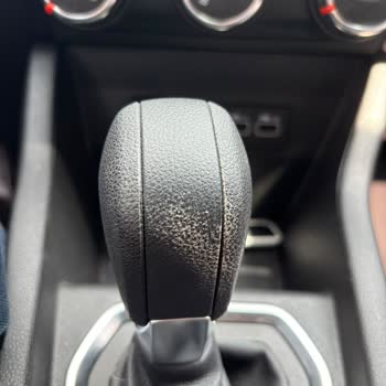 Renault Clio'da Sürekli Çözülemeyen Sorunlar Ve İlgisiz Servis Deneyimi