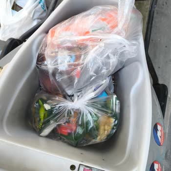 A101'de Alışverişte Yetersiz Ve Kalitesiz Poşet Mağduriyeti