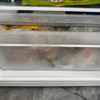 Beko Buzdolabı Buzluk Çekmeceleri Kolayca Kırıldı, Çözüm Bekliyorum