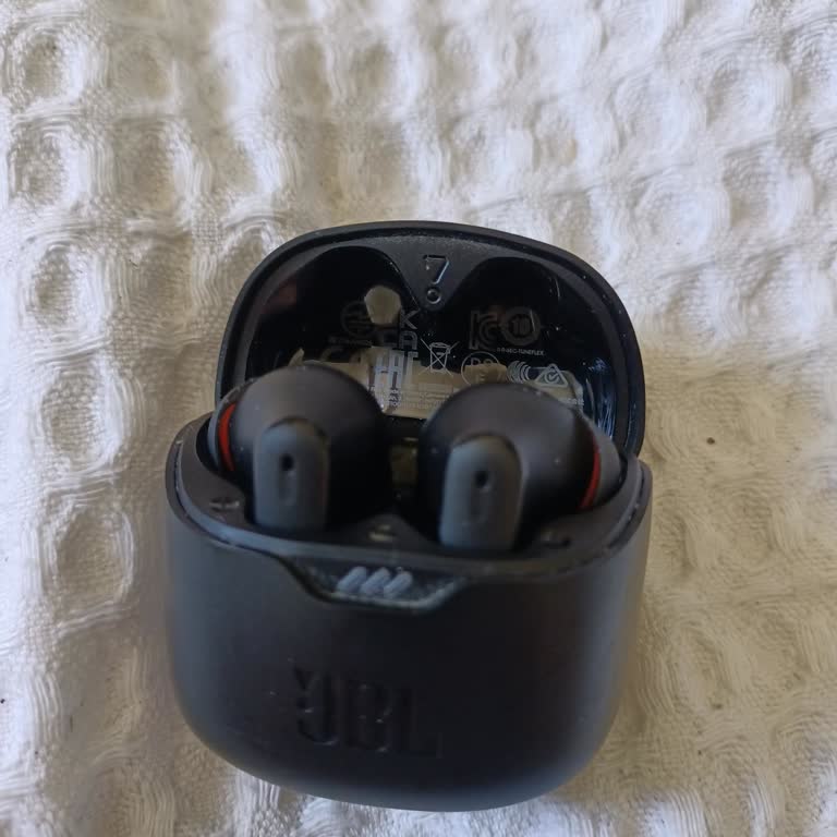 JBL Tune Flex Kulaklıkta Şarj Ve Bağlantı Sorunları Çözülmüyor