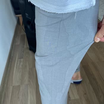 Yumoş Jet Fresh Giysi Spreyi Kıyafetlerde Leke Bırakıyor