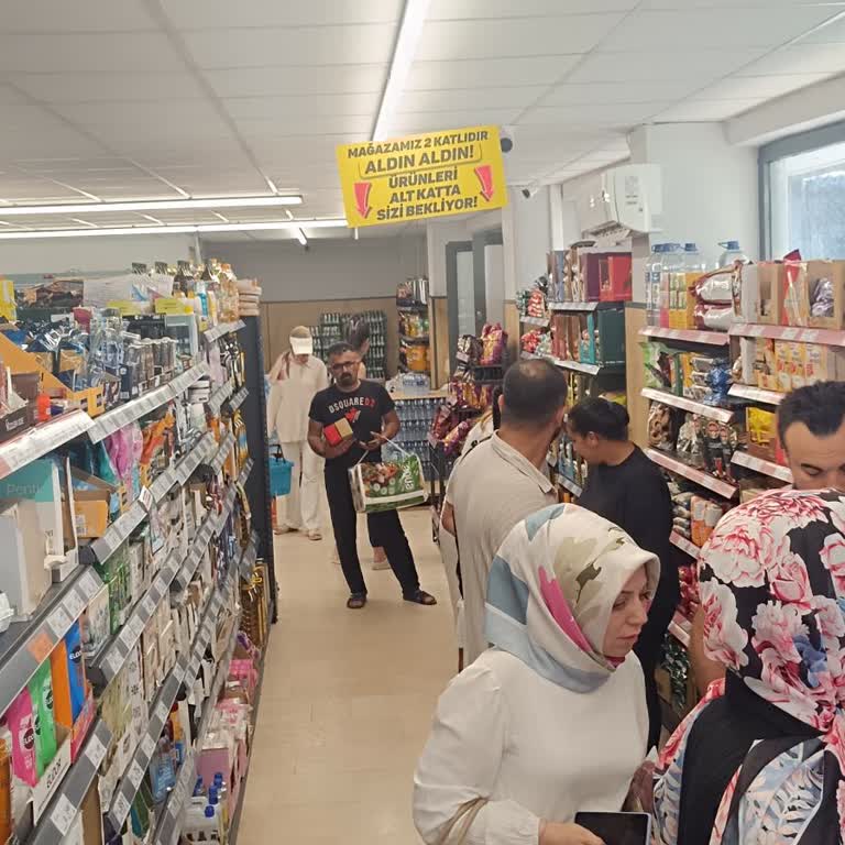 A101'de Kasa Krizi: Yoğunlukta Personel Yetersizliği Ve İlgisizlik