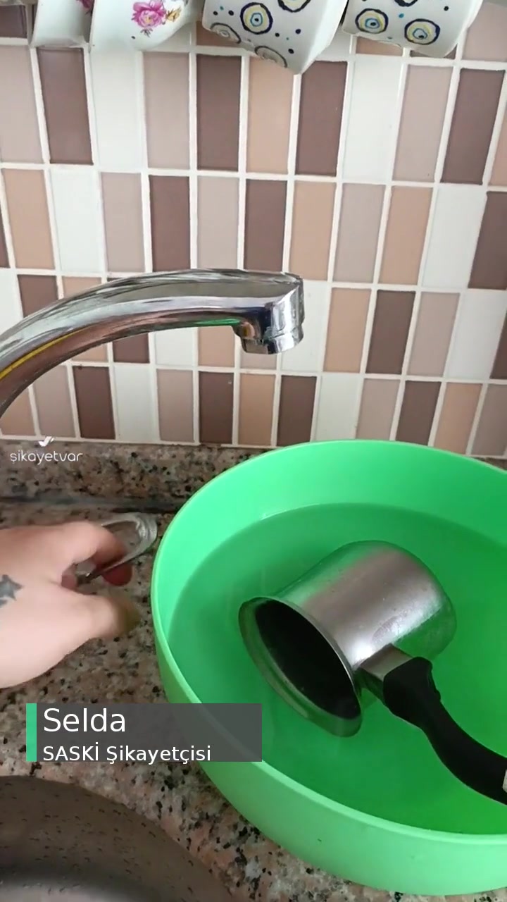 Saski Karasu Su Akmaması Çilesi! videonun kapak resmi