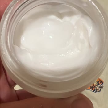 Mağaza Tavsiyesiyle Aldığım Gece Kremi Kurudu, Müşteri Hizmetleri İlgisiz Kaldı