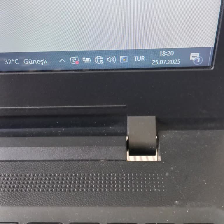 Sürekli Kesilen İnternet Nedeniyle Derslerim Ve Günlük Hayatım Aksıyor