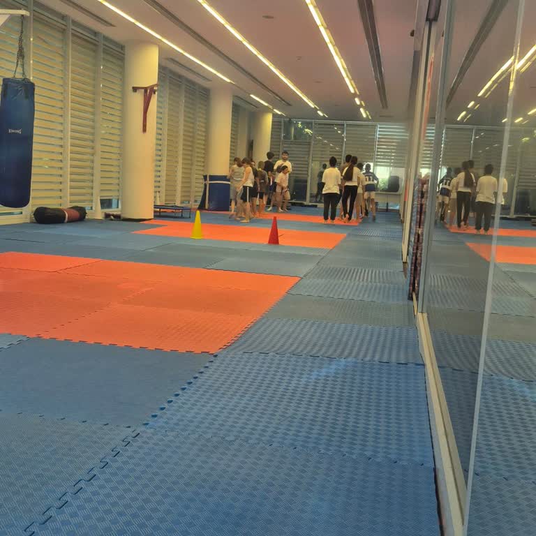 Esenyurt Belediyesi Gürbüz Süleymanoğlu Spor Merkezi'ndeki Sıkıntılar