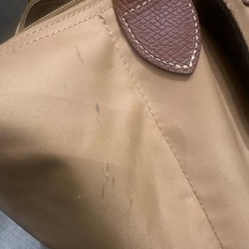 Longchamp Çantam 1,5 Ayda Yıprandı, Sorumluluk Alınmıyor