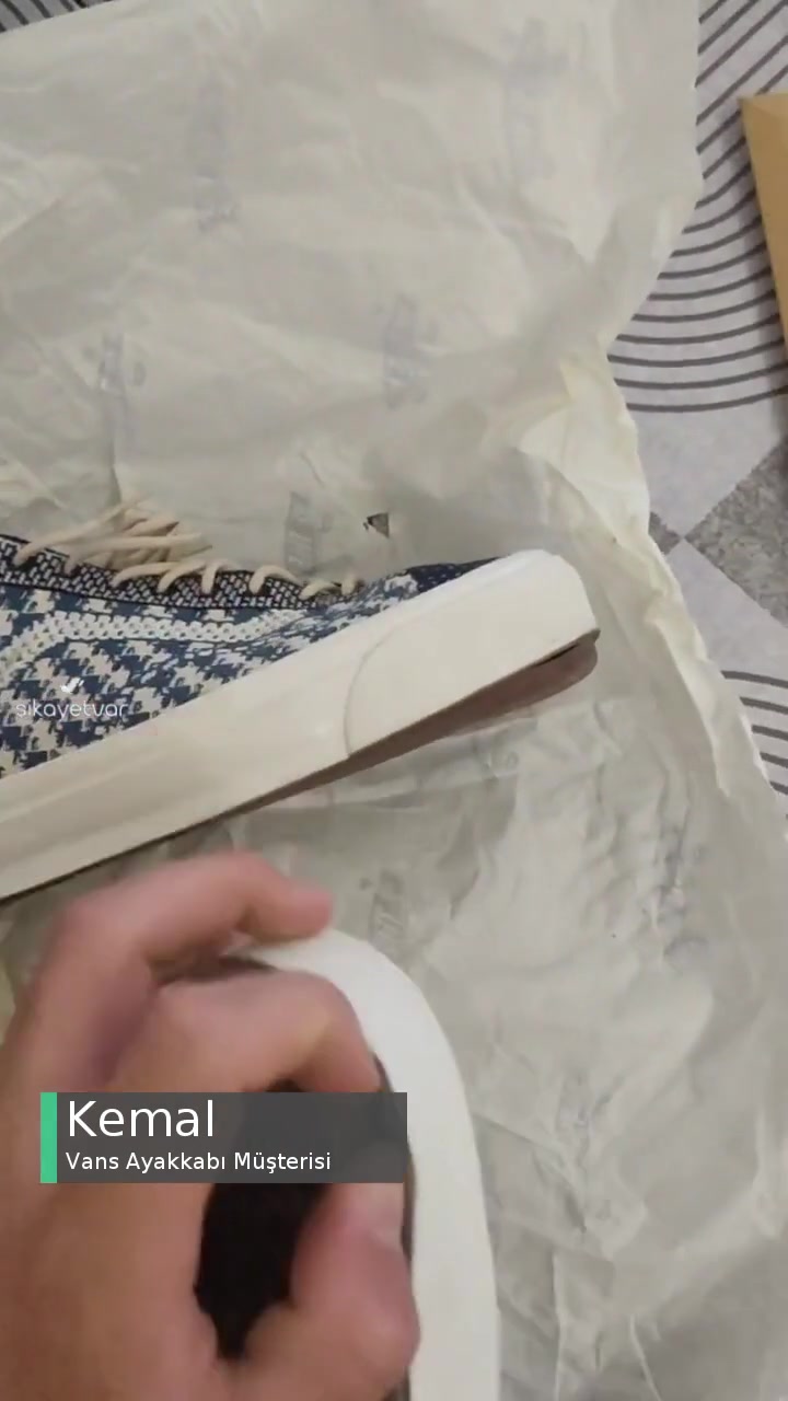 Vans Resmi Sitesinden Aldığım Ayakkabı Kullanılmış Ve Yırtık Geldi videonun kapak resmi