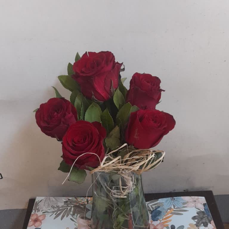 Siparişimdeki Güller Soluk Ve Eksik, Görselden Farklı Ürün Gönderildi