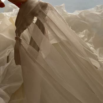 Gelinsen Kirli Ve Uygunsuz Gelinlik İle Bindallı Teslimatı