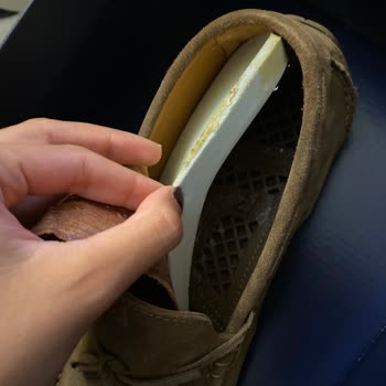 Derimod'dan Aldığım Ayakkabılar 2-3 Giyimde Parçalandı, Değişim Reddiyle Hayal Kırıklığı