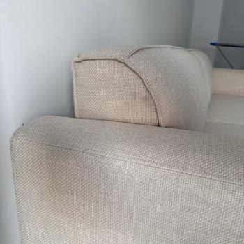 Ekstra Ücret Ödedim Koltuk Lekeli Ve Yanlış Kırlentle Geldi Değişim Yapılmadı