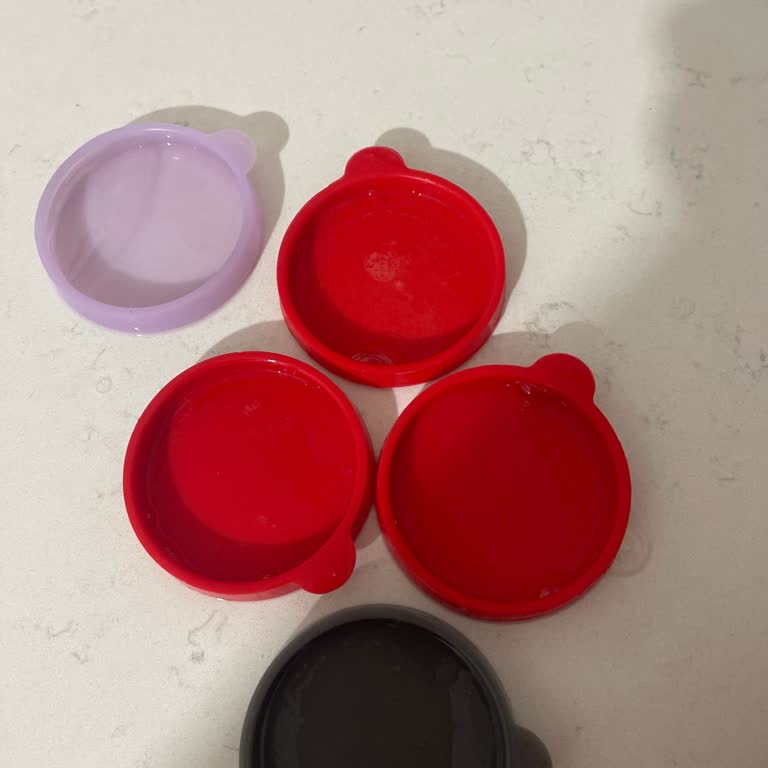 Plastik Kapaklardan Kaynaklanan Koku Sorunu