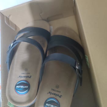 FLO Terlik İlk Günde Ayağımı Yaraladı, İade Talebim Reddedildi