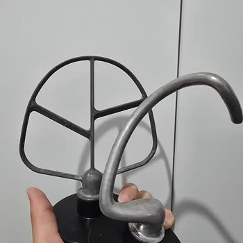 Sinbo Hamur Yoğurma Makinesinin Aparatları Kısa Sürede Paslandı