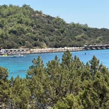 Otel Odaları Küçük, Konforsuz Ve Hizmet Yetersiz