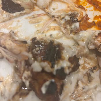 Yanık Ve Soğuk Yemekler, İlgisiz Personel