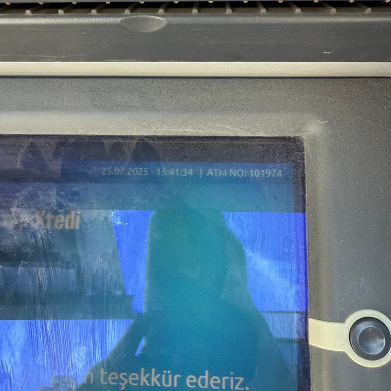 ATM Yatırılan Parayı Yuttu Mağduriyetim Devam Ediyor