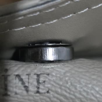 Aldığım Armine Çantada Sorun Çıktı, Mağaza İlgisiz Davrandı