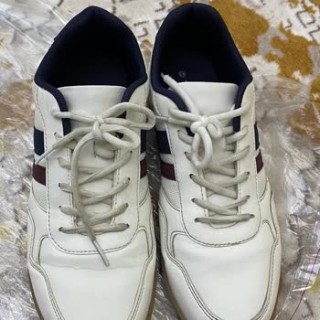 FLO Mağazasında Ayakkabı Sorunu Ve İlgisiz Çalışanlar Nedeniyle Güven Kaybı