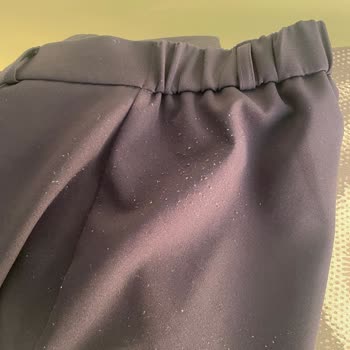 İki Kez Giyilen Pantolonun Tüylenmesi Ve Kumaşının Bozulması Hayal Kırıklığı Yarattı