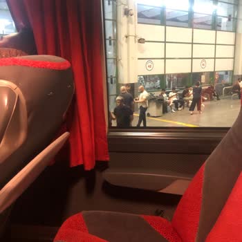 Varan Turizm Gecikmesi Ve Eski Otobüsle Yaşanan Mağduriyet