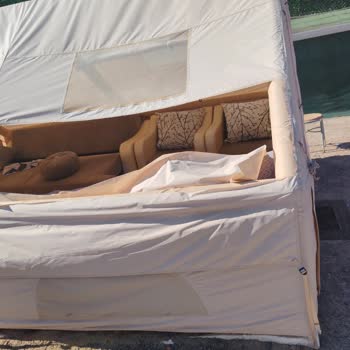 Satın Aldığım Ürünün Alt Kısmı Yırtıldı, Yetkililere Ulaşamıyorum