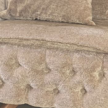 Yeni Alınan Koltuk Takımında Dikiş Ve Parça Sorunları Yaşanıyor