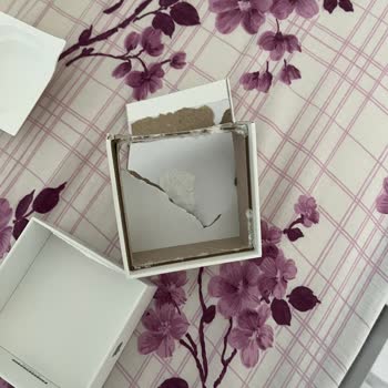 Apple Kulaklığın Kutusundan Şarj Aparatı Çıkmadı, Müşteri Hizmeti İlgisizdi