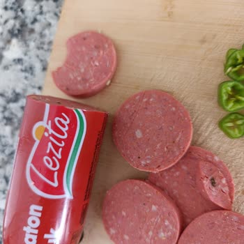 Lezita Piliç Sucukta Yabancı Madde Şüphesi