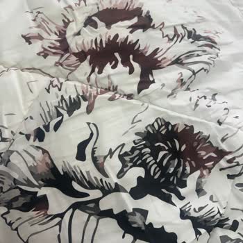 Yorganım Renk Attı, Firma Hatasını Kabul Etmiyor Ve Saygısız Davranıyor