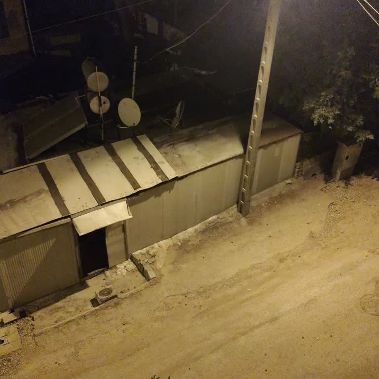 Sıcaklarda Sürekli Elektrik Kesintisi Ve İlgisizlik