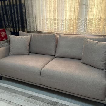 Enza Home'dan Alınan Koltuk Deforme Geldi, Çözüm Sunulmuyor