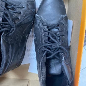 Dockers Botta Tekrarlayan Beyaz Leke Sorunu Ve Yetersiz İnceleme