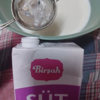 Aldığım Sütte Plastik Parça Ve Küf Çıktı, Sağlığımız Tehlikede