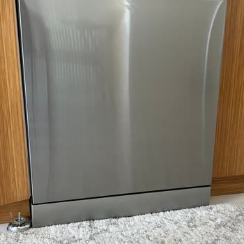 Paslanan Bulaşık Makinesi İçin Yetersiz Ve Pahalı Servis Çözümü