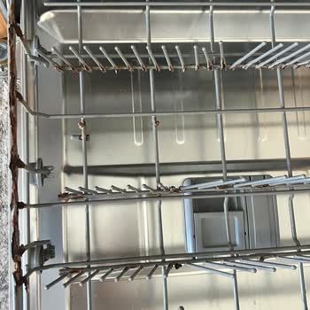 Paslanan Bulaşık Makinesi İçin Yetersiz Ve Pahalı Servis Çözümü