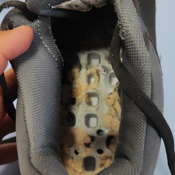 Kinetix Ayakkabıda Kötü Koku Ve Karton Taban Şoku