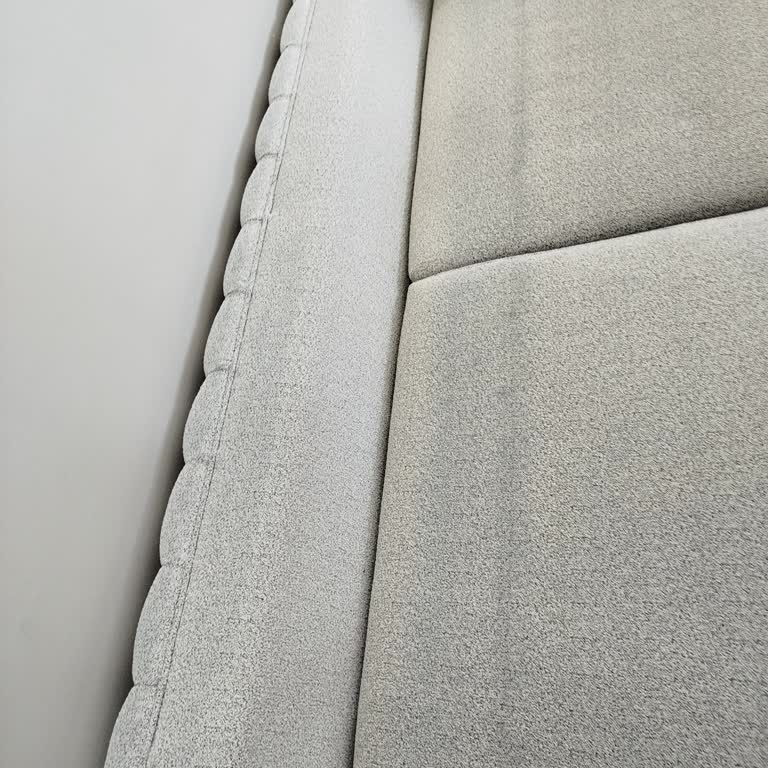 Koltuk Takımında Boya Lekesi ve Çözüm Talebi