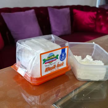 Taze Olması Gereken Peynir Bozuk Çıktı, Defalarca Aynı Sorun Yaşandı