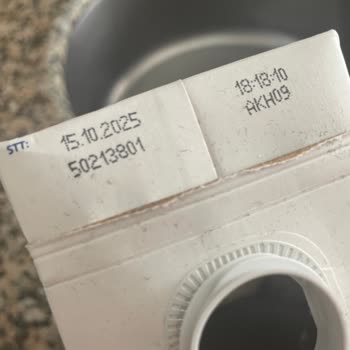 Tarihi Geçmemiş Laktozsuz Süt Bozuk Ve Kötü Kokulu Çıktı