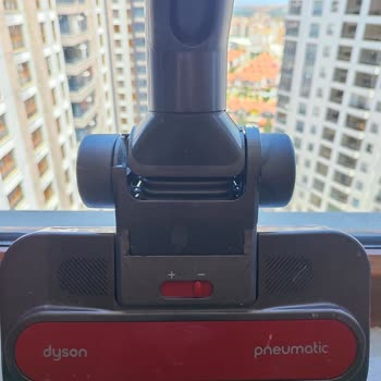 Dyson Süpürge Başlığı Kısa Sürede Kırıldı, Hayal Kırıklığı Yaşadım